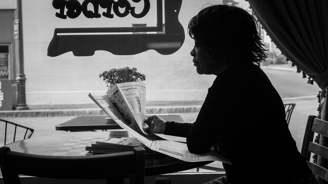 Rita Dove By Window Photo By Eduardo Montes Bradley (1)